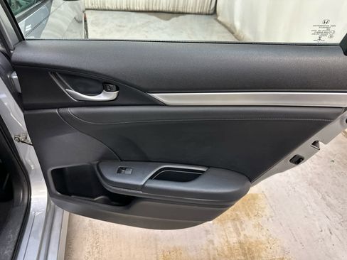 Used 2017 Honda Civic EX-L image 30