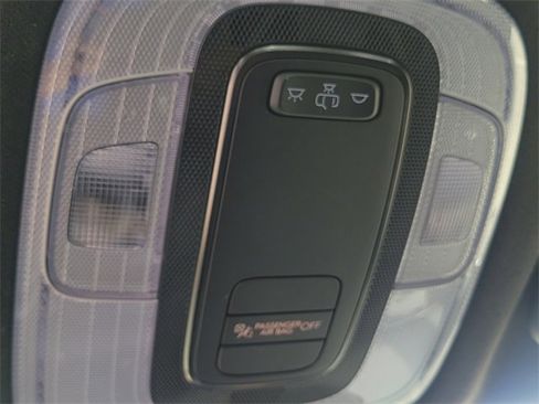 Used 2025 Hyundai Elantra Sport image 13