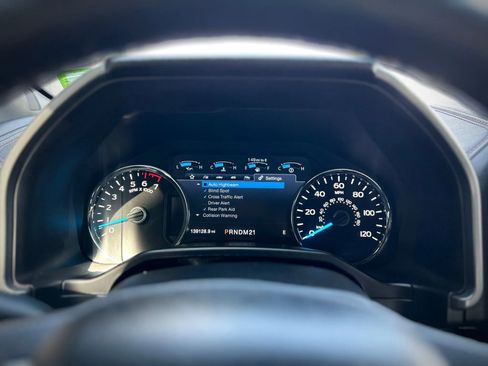 Used 2016 Ford F150 Platinum w/ Equipment Group 701A Luxury image 19