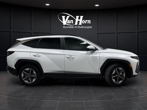 Used 2025 Hyundai Tucson SEL image 2