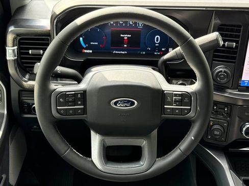 New 2026 Ford F250 Lariat w/ Black Appearance Package AWD/4WD image 15