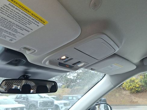 Used 2026 Ford Explorer Active image 15