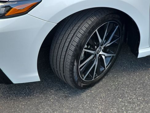 Used 2024 Toyota Camry SE FWD image 32