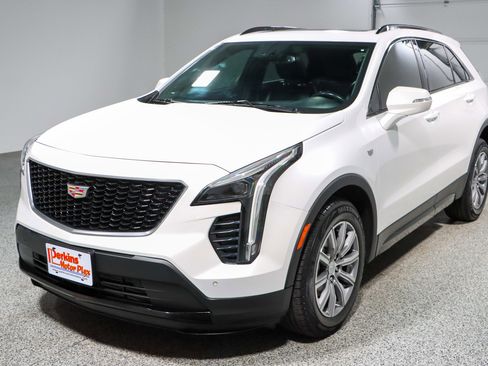 Used 2023 Cadillac XT4 Sport w/ Sun And Sound Package AWD/4WD image 32