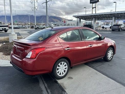 Used 2019 Nissan Versa SV image 7