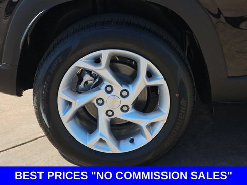New 2026 Chevrolet Trax LS w/ LS Convenience Package FWD image 37