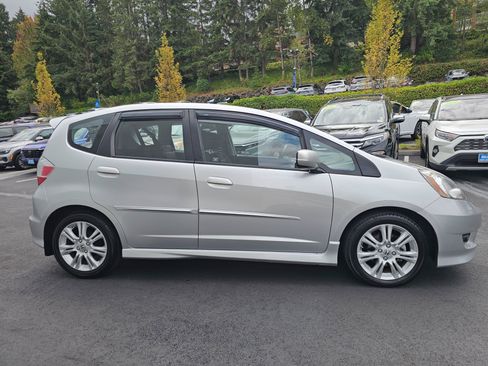 Used 2011 Honda Fit Sport image 8