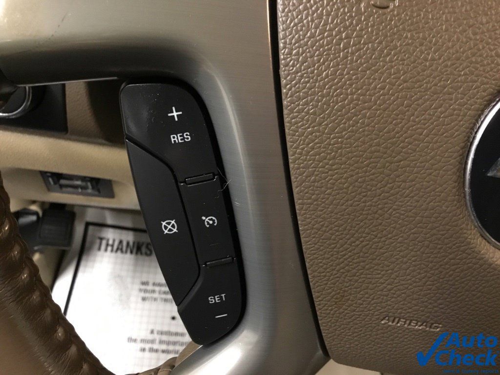 Used 2011 Chevrolet Avalanche LTZ AWD/4WD image 57