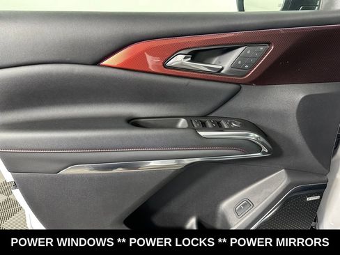 Used 2024 Chevrolet Traverse RS w/ LPO, Floor Liner Package AWD/4WD image 26