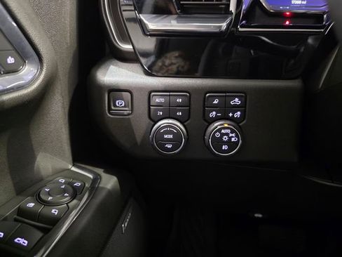 Certified 2024 Chevrolet Silverado 1500 LTZ image 18