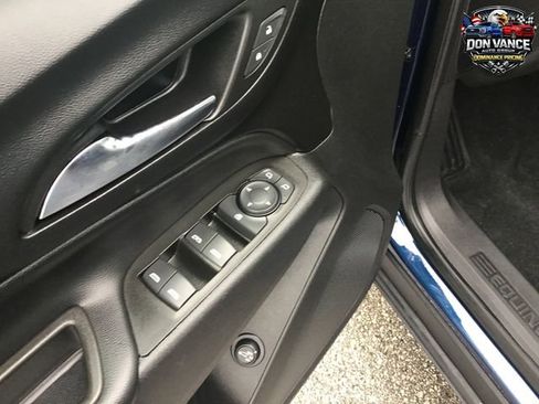 Used 2023 Chevrolet Equinox LT AWD/4WD image 19