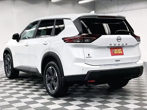 New 2025 Nissan Rogue SV image 4