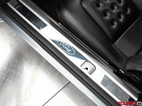 Used 2006 Ford GT RWD image 50