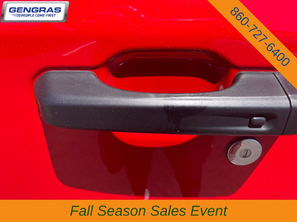 Used 2025 Jeep Wrangler Unlimited Sahara AWD/4WD image 37
