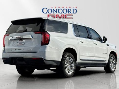 Used 2024 GMC Yukon XL SLT image 4