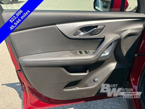 Used 2023 Chevrolet Blazer LT w/ Convenience Package FWD image 10