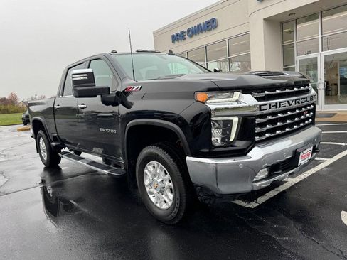 Used 2023 Chevrolet Silverado 2500 LTZ w/ LTZ Plus Package image 2