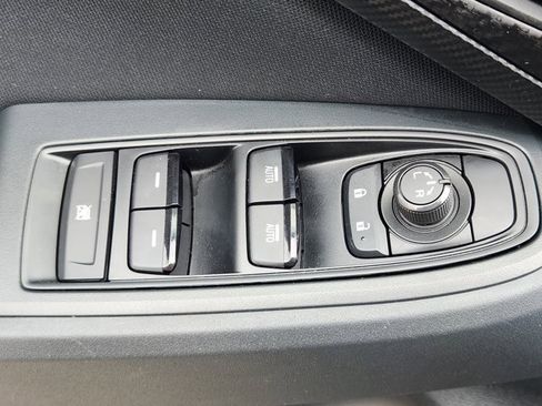 Used 2023 Subaru Crosstrek 2.0i image 24