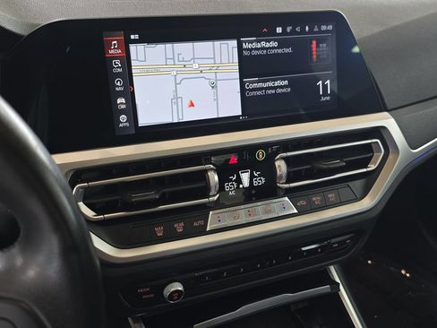 Used 2021 BMW 430i Coupe w/ Convenience Package RWD image 19