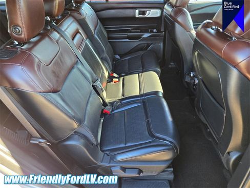Certified 2020 Ford Explorer Platinum w/ Premium Technology Package image 16