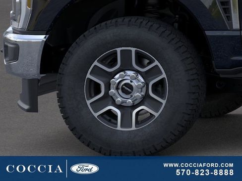 New 2026 Ford F350 Lariat w/ FX4 Off-Road Package AWD/4WD image 19
