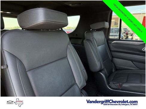 Certified 2024 Chevrolet Suburban Z71 w/ Luxury Package AWD/4WD image 22