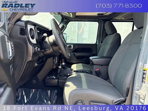 Used 2024 Jeep Wrangler Unlimited Sport AWD/4WD image 21