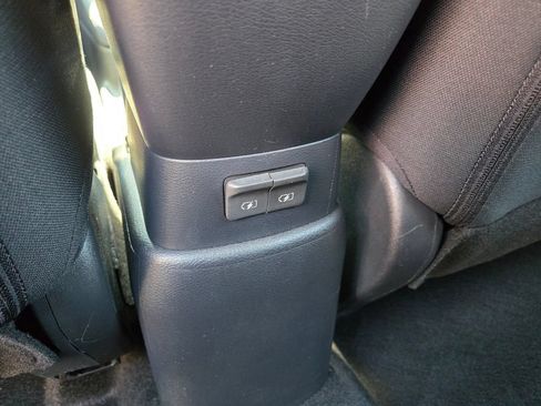 Used 2021 Nissan Kicks S FWD image 16
