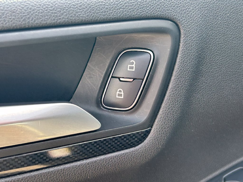 Used 2025 Ford Escape ST-Line FWD image 21