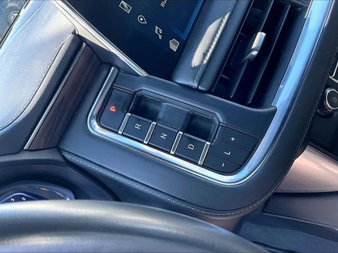 Used 2024 Chevrolet Tahoe LT image 18