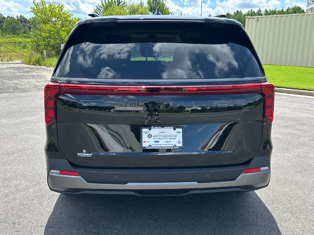 New 2027 Kia Carnival SX w/ Dark Edition Package FWD image 6