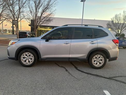 Used 2019 Subaru Forester Base w/ Alloy Wheel Package image 2