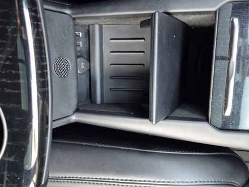 Used 2018 Tesla Model X 75D image 22