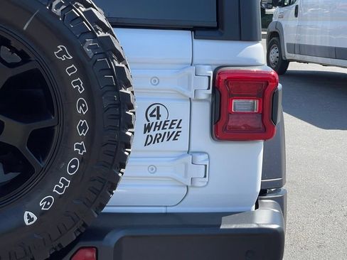 Used 2022 Jeep Wrangler Unlimited Sport AWD/4WD image 6