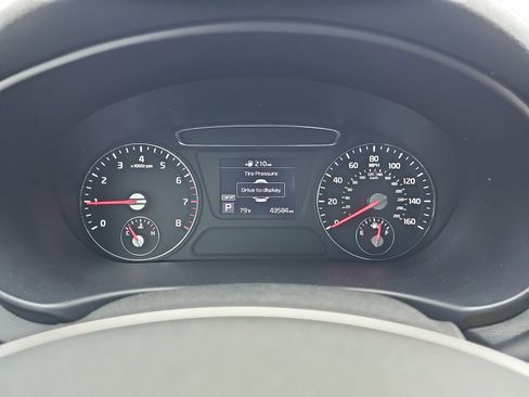 Used 2020 Kia Sorento FWD V6 image 16