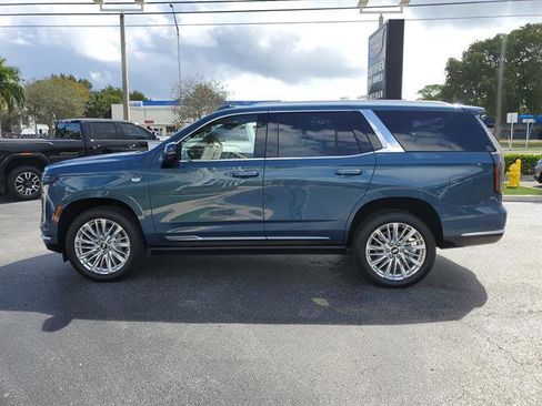 Certified 2025 Cadillac Escalade Premium Luxury image 20