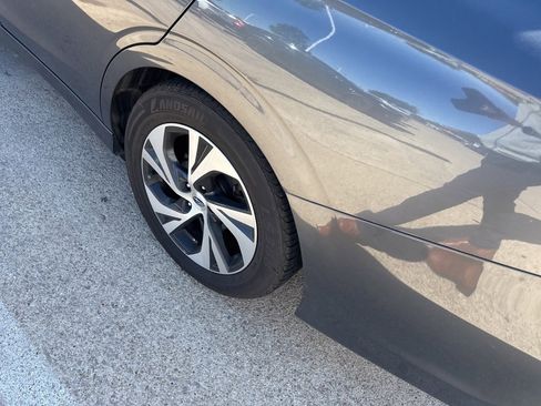 Used 2022 Subaru Legacy Premium image 9