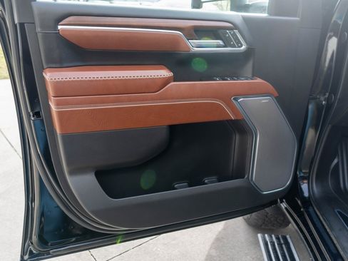 Used 2024 GMC Sierra 2500 Denali Ultimate image 27