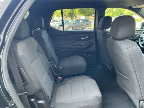 Used 2024 Chevrolet Traverse LT w/ Midnight/Sport Edition AWD/4WD image 35