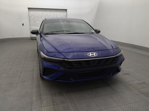 Used 2025 Hyundai Elantra Sport FWD image 14