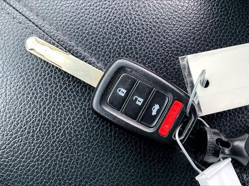 Used 2014 Honda Accord Sport image 9