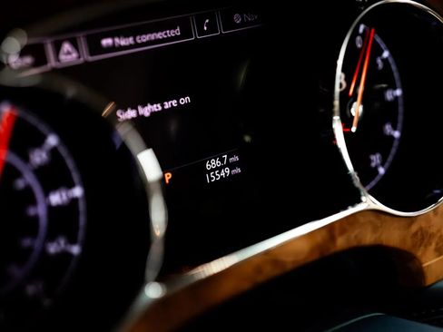Used 2011 Bentley Mulsanne RWD image 26