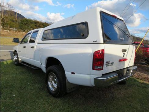 Used 2005 Dodge Ram 3500 Truck ST image 2