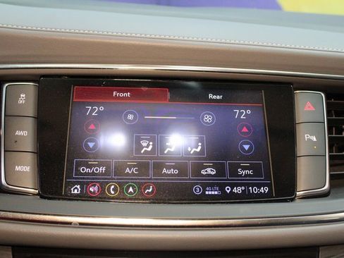 Used 2021 Buick Enclave Essence w/ Sun And Navigation Package image 26