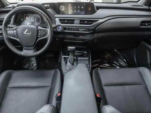 Used 2019 Lexus UX 250h w/ Premium Package AWD/4WD image 7