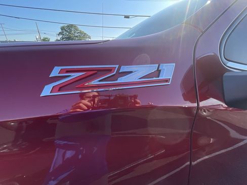 Used 2023 Chevrolet Silverado 1500 LTZ w/ LTZ Premium Package AWD/4WD image 33