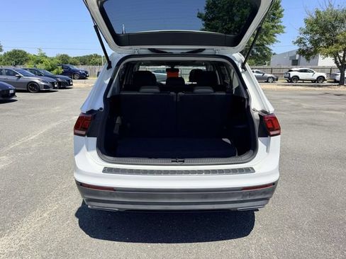 Used 2019 Volkswagen Tiguan SEL AWD/4WD image 12