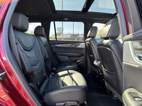 Used 2020 Cadillac XT6 Premium Luxury w/ Platinum Package image 12