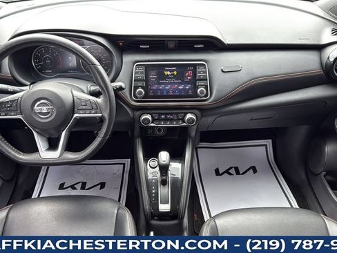 Used 2018 Nissan Kicks SR FWD image 17