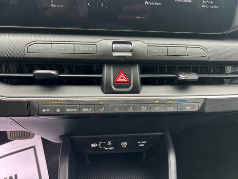 Used 2025 Kia K4 FWD image 17